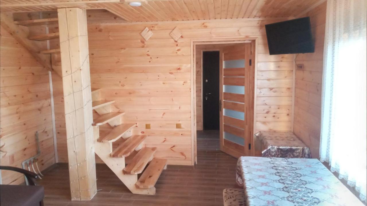 Біля Лісу Шале З Двома Спальнями Slavske Exteriör bild